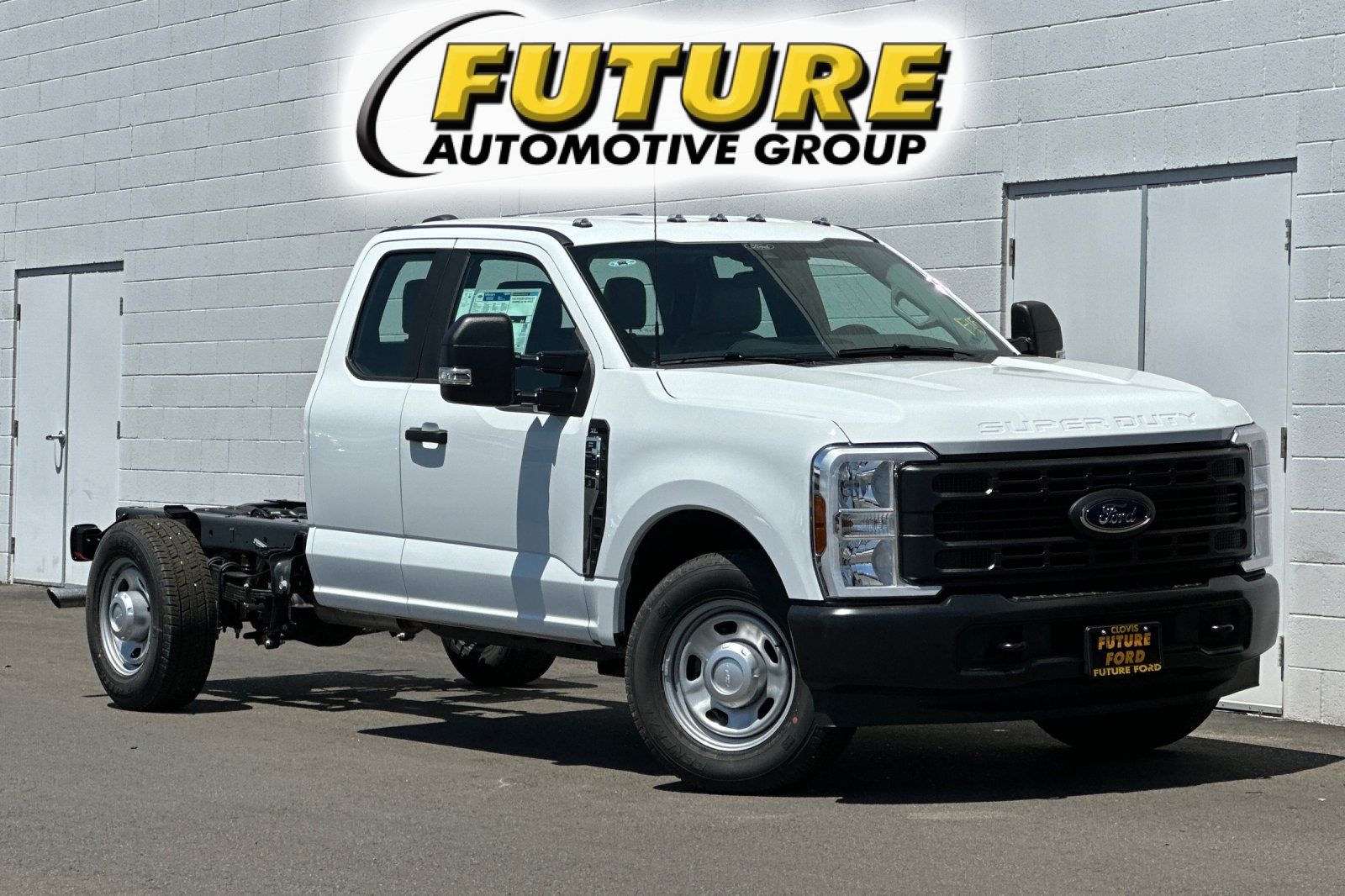 2026 Ford F-350 XL Image 3 of 25