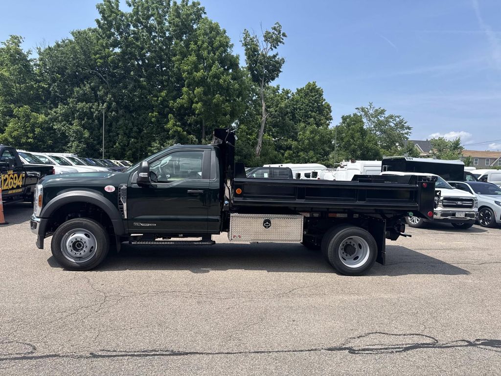 2026 Ford F-550 XL Image 2 of 11