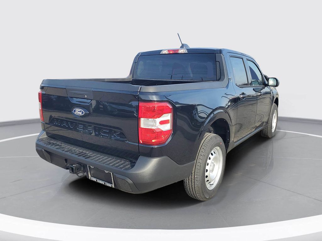 2026 Ford Maverick XL Image 3 of 31