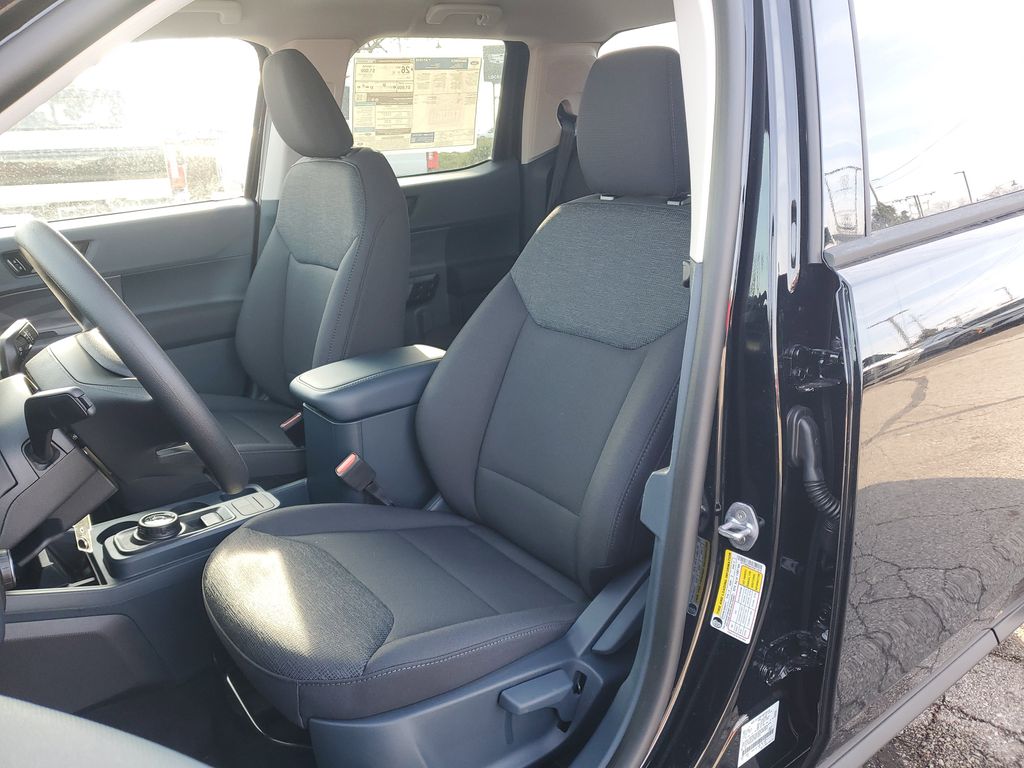 2026 Ford Maverick XL Image 8 of 31