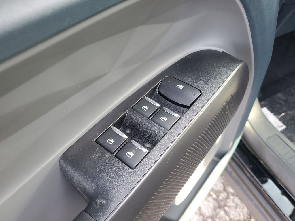 2026 Ford Maverick XL Image 31 of 31