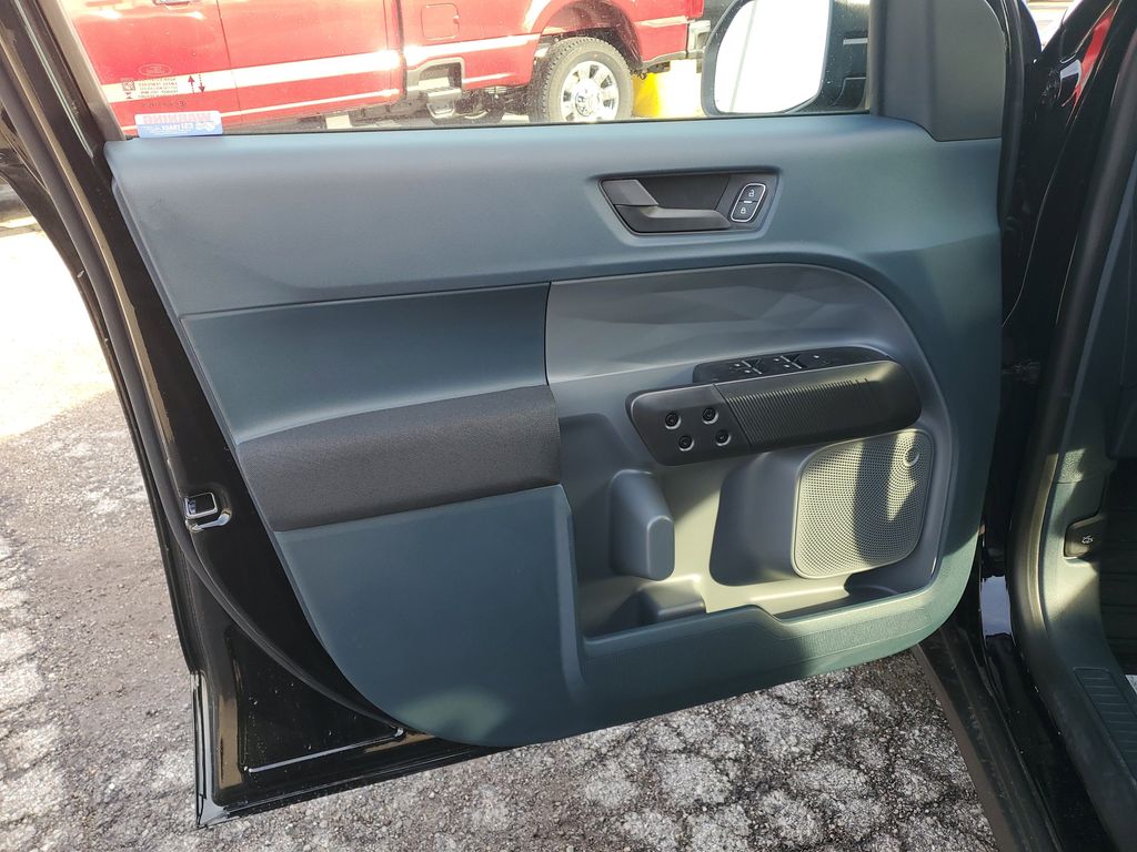 2026 Ford Maverick XL Image 28 of 31