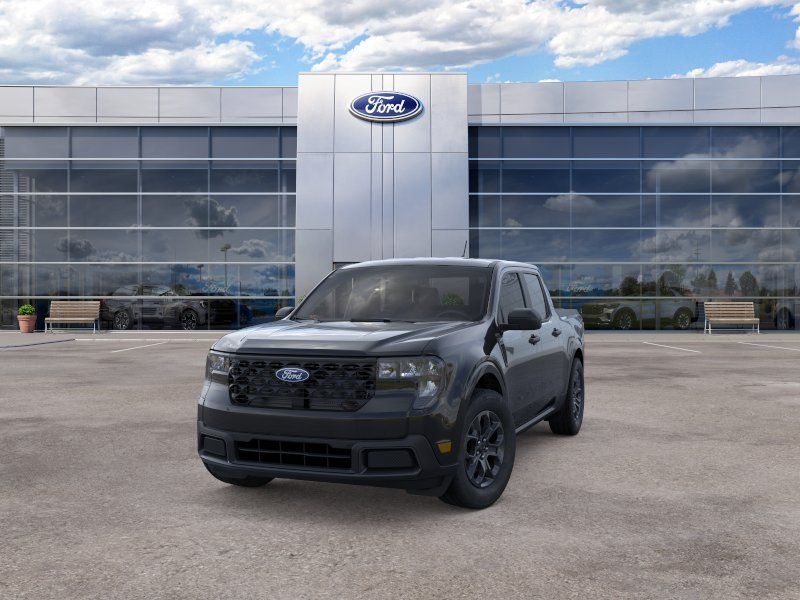 2026 Ford Maverick XLT Image 2 of 24