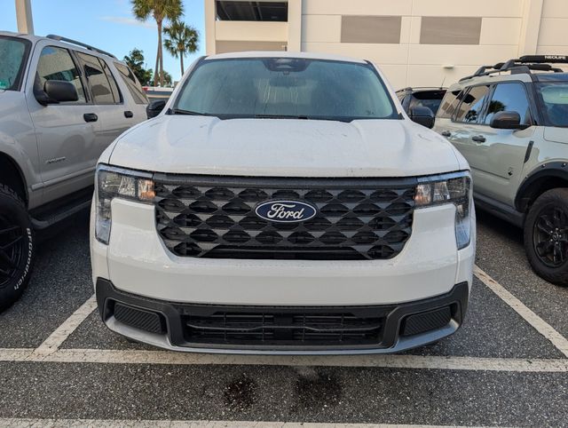 2026 Ford Maverick XLT Image 2 of 17