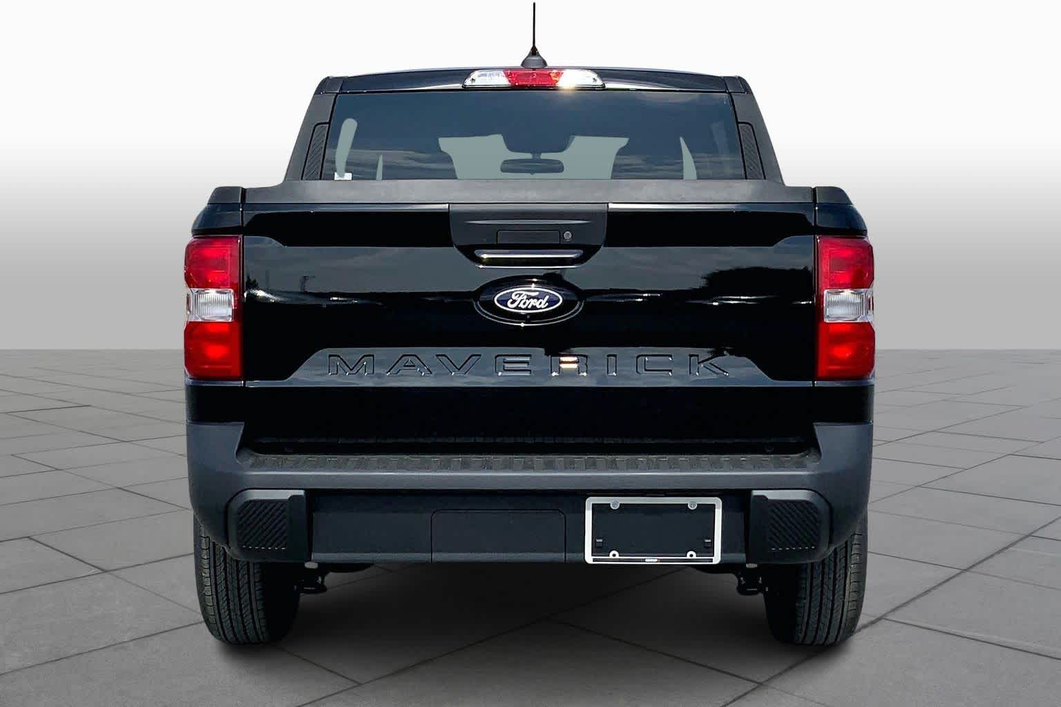 2026 Ford Maverick XL Image 4 of 16