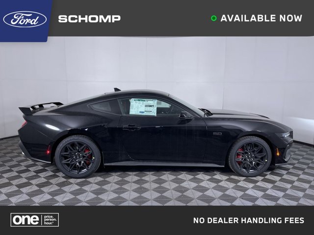 2026 Ford Mustang GT Premium Image 5 of 30