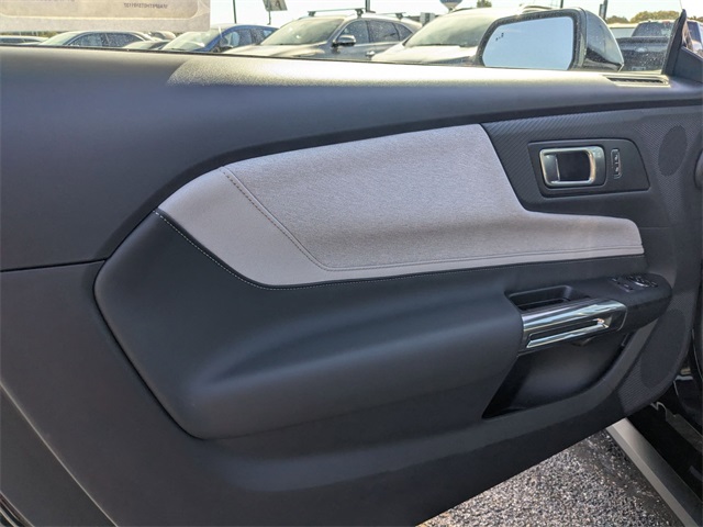 2026 Ford Mustang Image 22 of 28