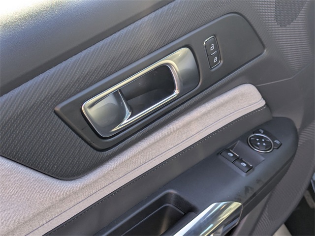 2026 Ford Mustang Image 21 of 28