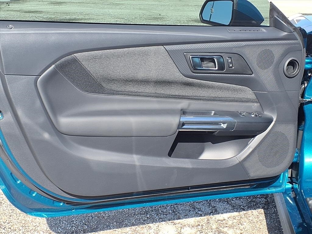 2026 Ford Mustang EcoBoost Image 16 of 23