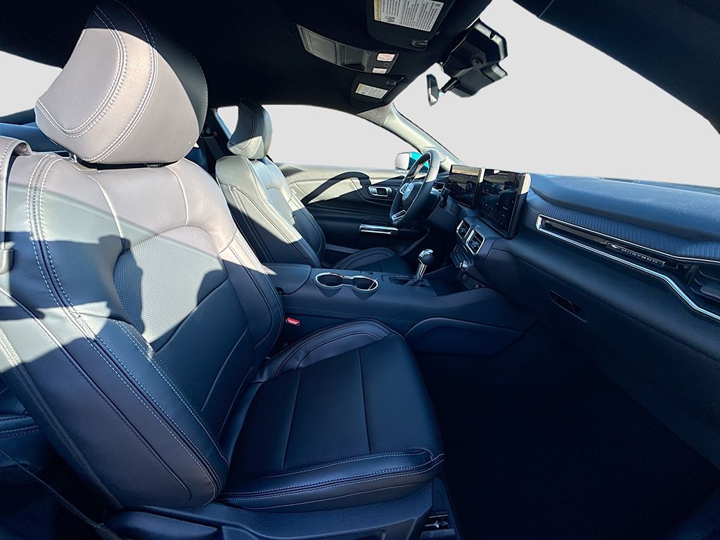 2026 Ford Mustang EcoBoost Premium Image 16 of 35