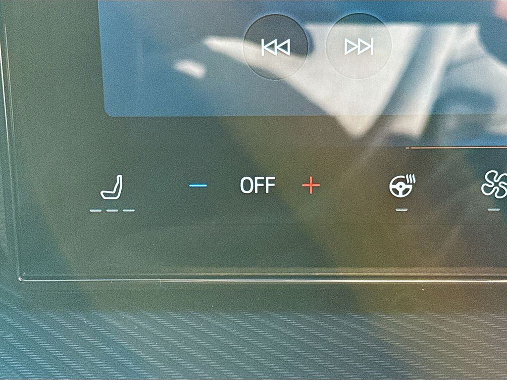 2026 Ford Mustang EcoBoost Premium Image 24 of 35