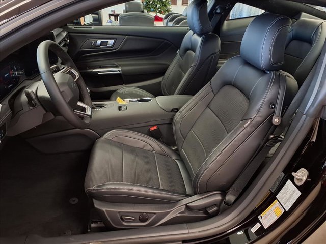 2026 Ford Mustang EcoBoost Premium Image 9 of 21