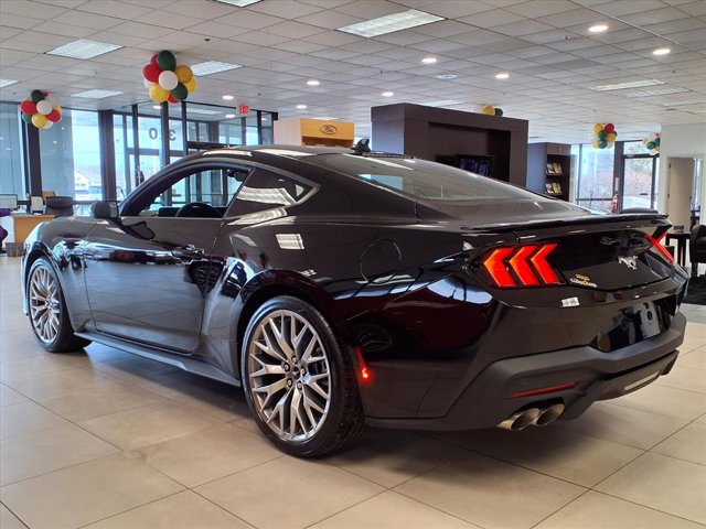 2026 Ford Mustang EcoBoost Premium Image 6 of 21