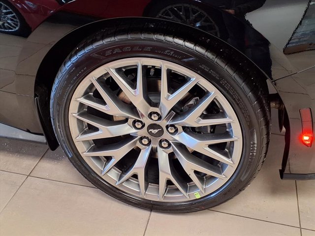 2026 Ford Mustang EcoBoost Premium Image 7 of 21