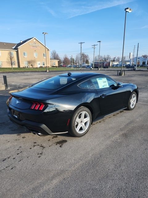 2026 Ford Mustang EcoBoost Image 5 of 32