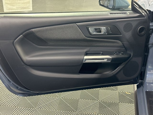 2026 Ford Mustang EcoBoost Image 29 of 44