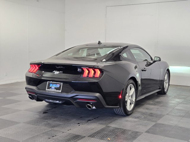 2026 Ford Mustang EcoBoost Image 5 of 22