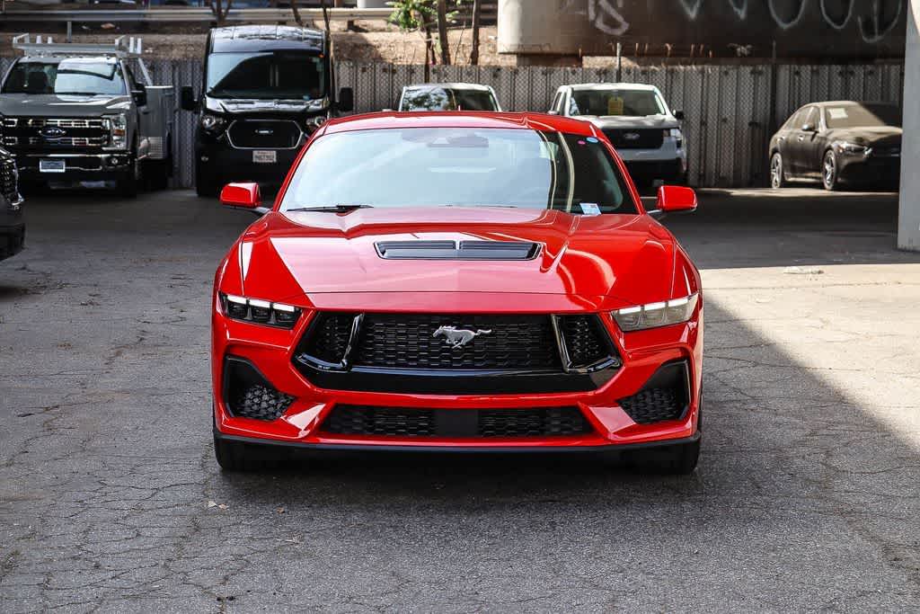 2026 Ford Mustang GT Image 3 of 32