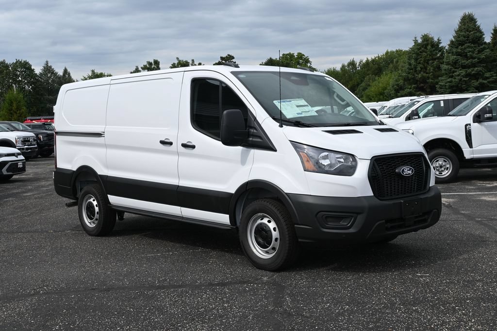 2026 Ford Transit Base Image 3 of 31