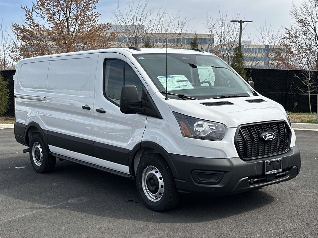 2026 Ford Transit Base Image 3 of 18