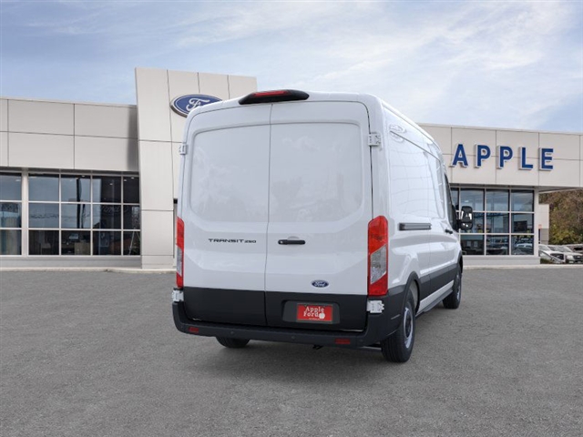 2026 Ford Transit Base Image 5 of 21