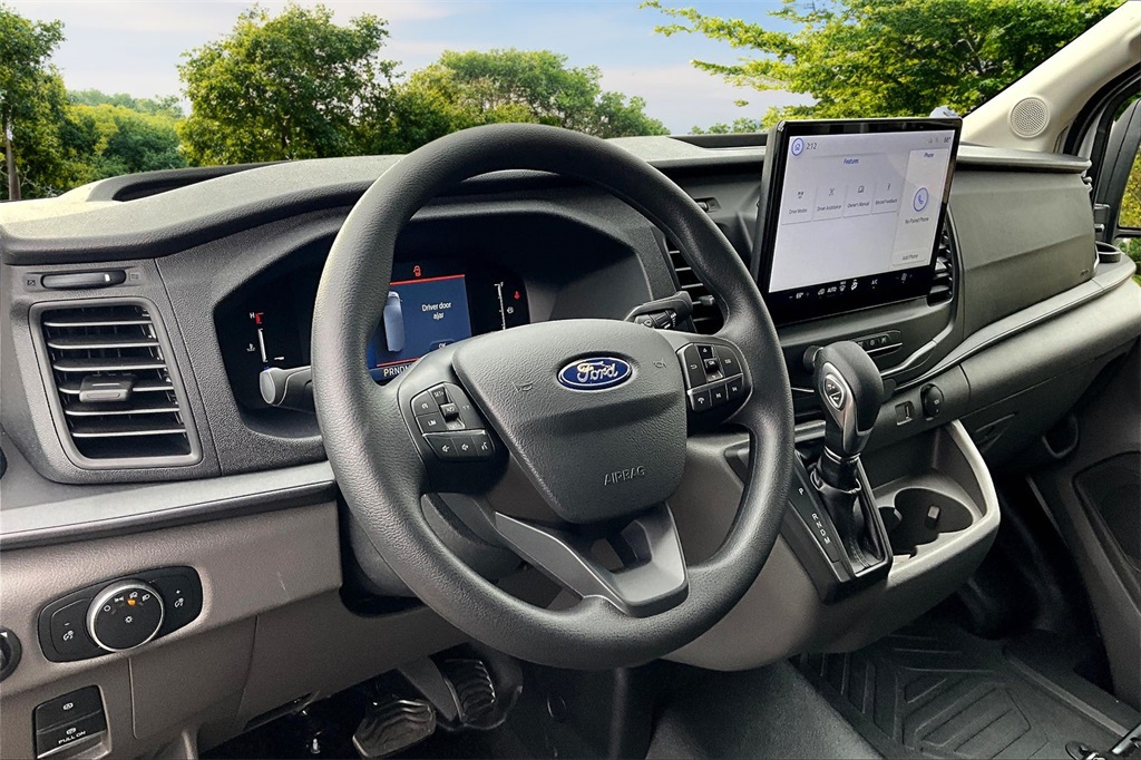 2026 Ford Transit Base Image 9 of 14