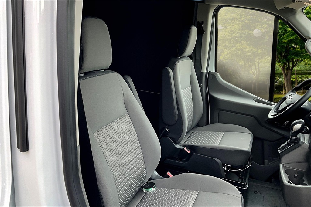 2026 Ford Transit Base Image 7 of 14