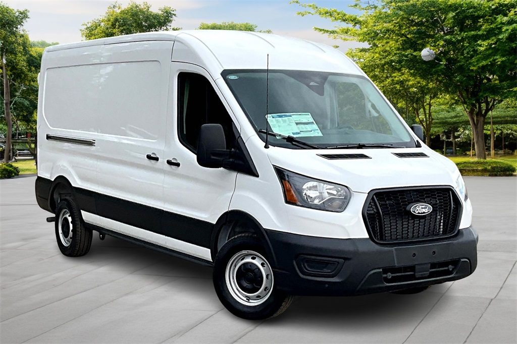 2026 Ford Transit Base Image 2 of 14