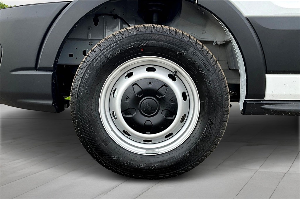 2026 Ford Transit Base Image 6 of 14