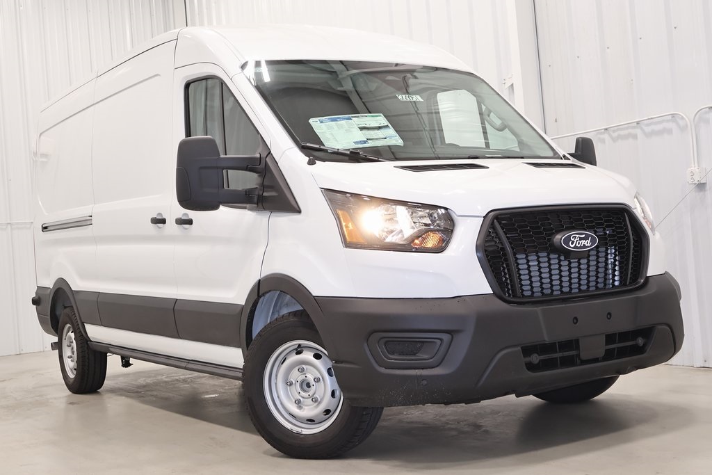 2026 Ford Transit Base Image 4 of 35