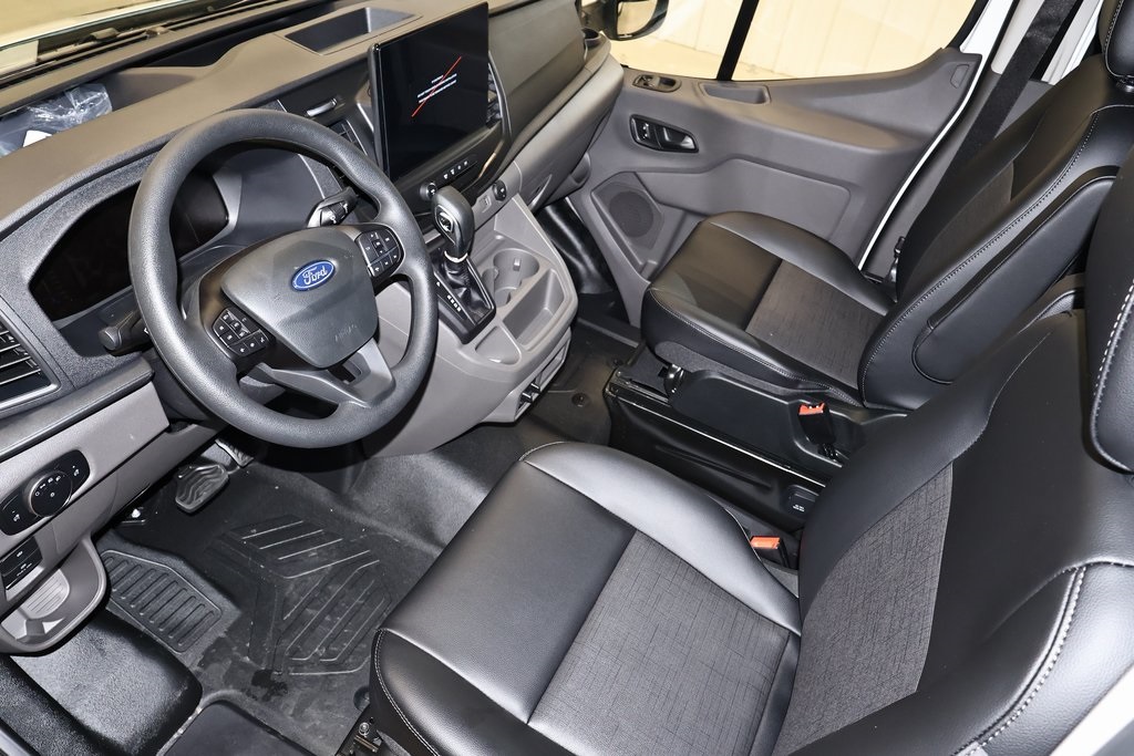 2026 Ford Transit Base Image 18 of 35