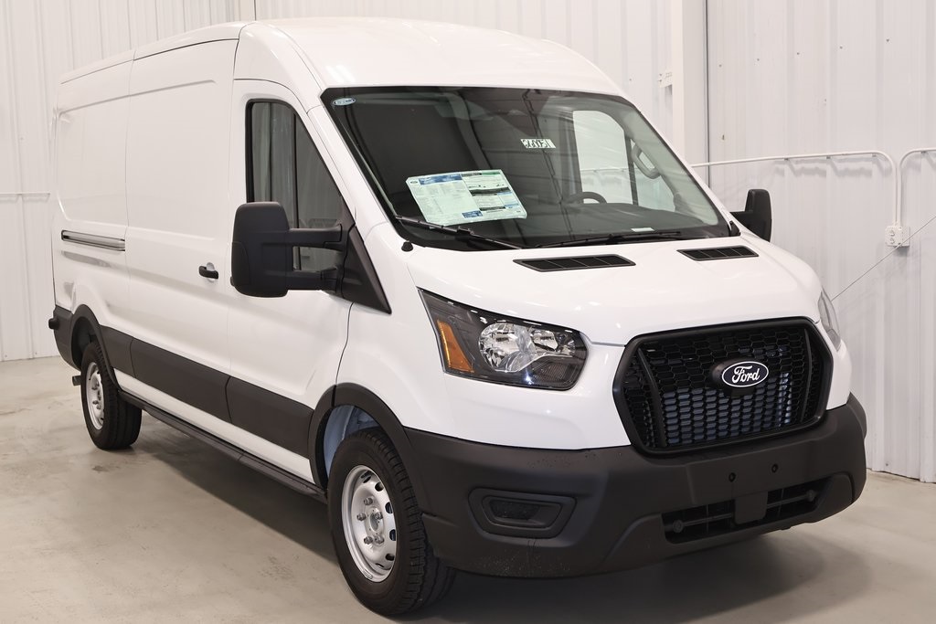 2026 Ford Transit Base Image 3 of 35