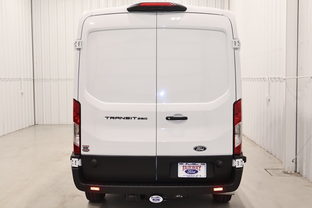 2026 Ford Transit Base Image 31 of 35