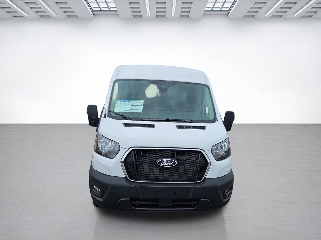 2026 Ford Transit Base Image 2 of 37