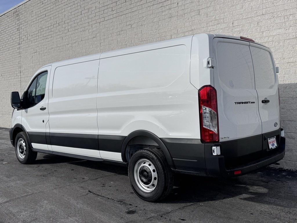 2026 Ford Transit Base Image 8 of 37