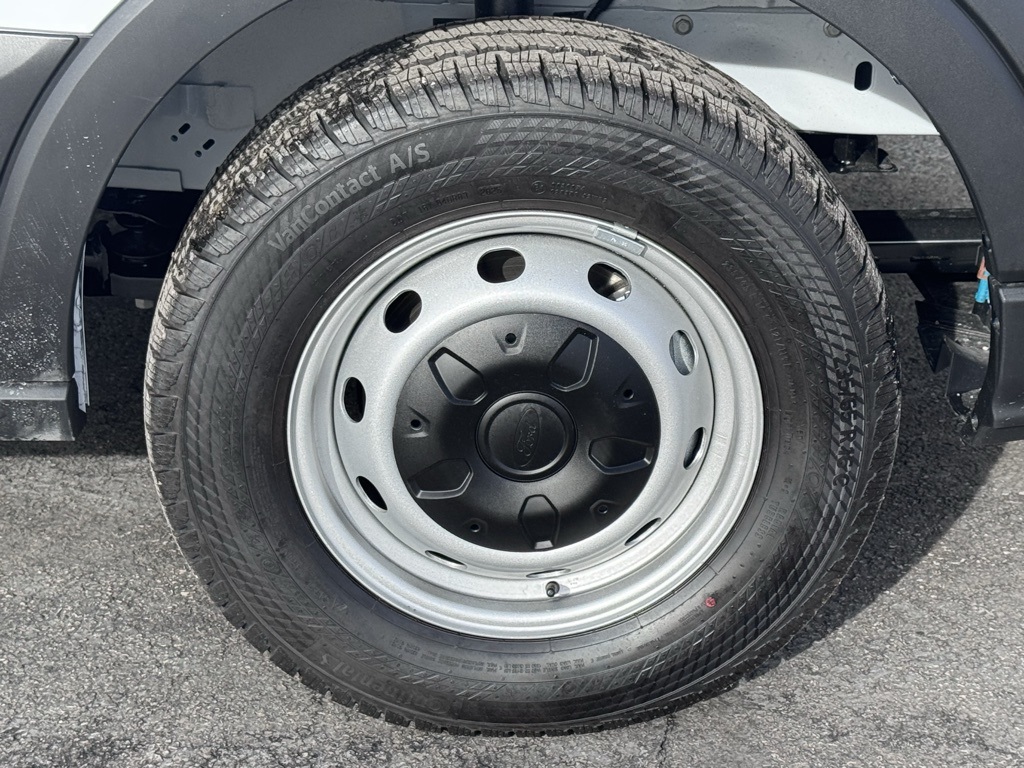 2026 Ford Transit Base Image 13 of 37