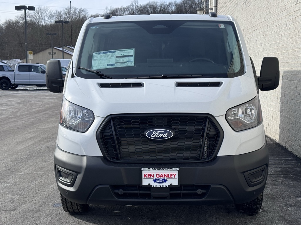 2026 Ford Transit Base Image 3 of 37