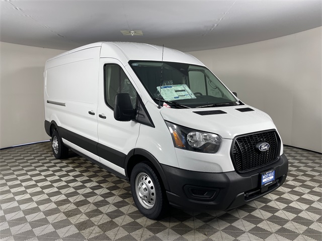 2026 Ford Transit Base Image 2 of 7
