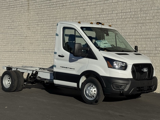 2026 Ford Transit Base Image 6 of 28