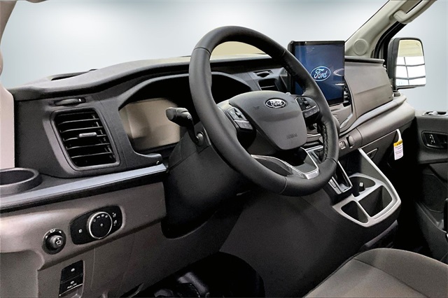 2026 Ford Transit Base Image 8 of 10