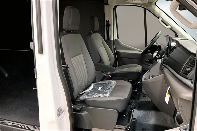 2026 Ford Transit Base Image 6 of 10