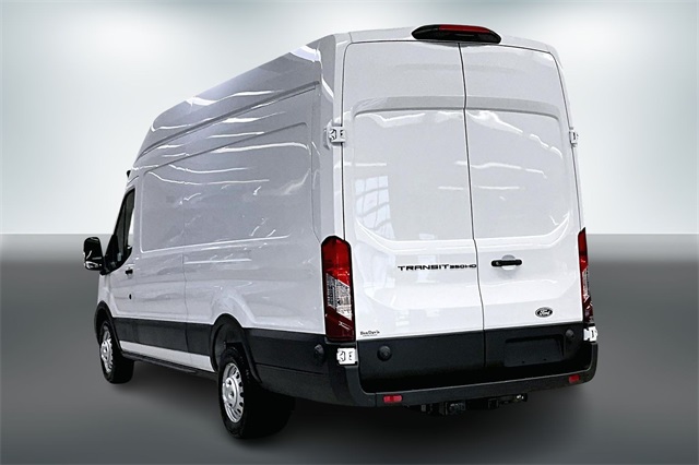 2026 Ford Transit Base Image 4 of 10