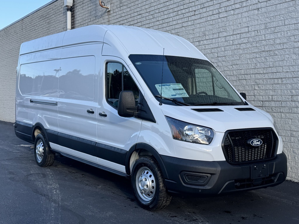 2026 Ford Transit Base Image 5 of 33