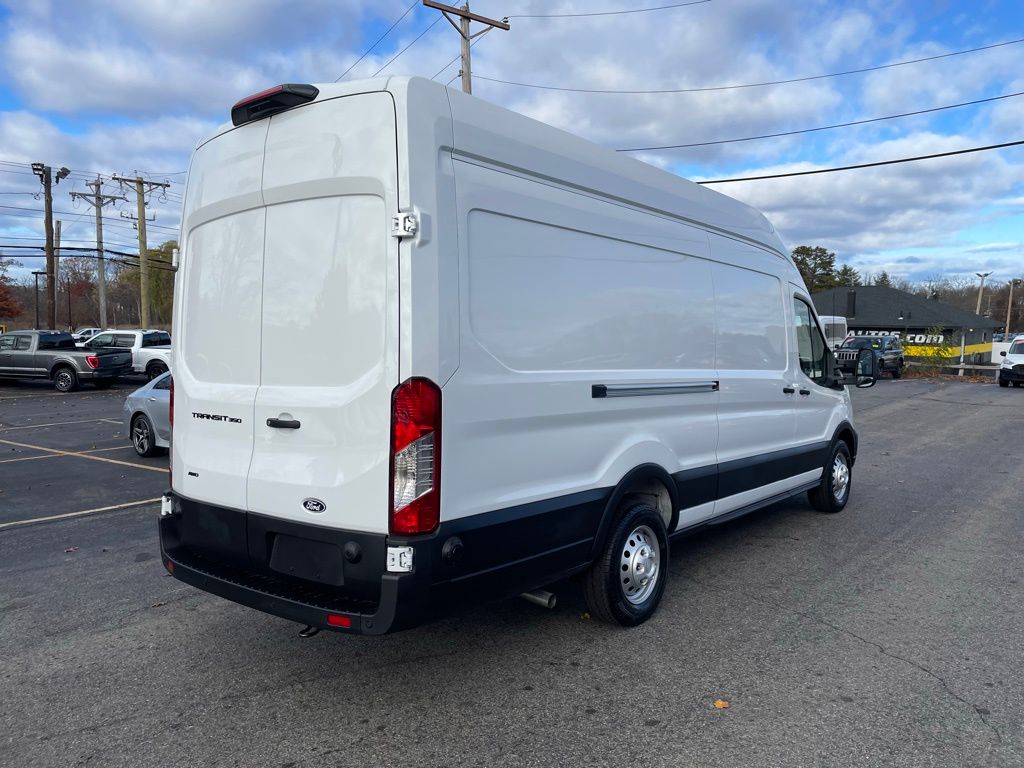 2026 Ford Transit Base Image 5 of 18