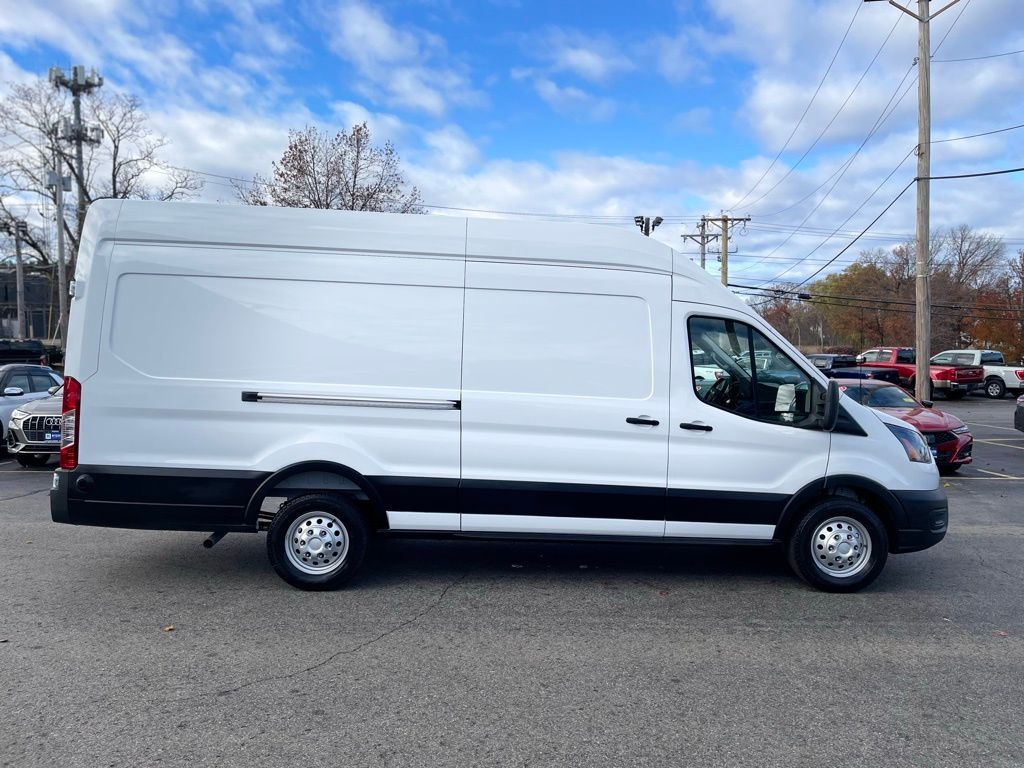 2026 Ford Transit Base Image 4 of 18