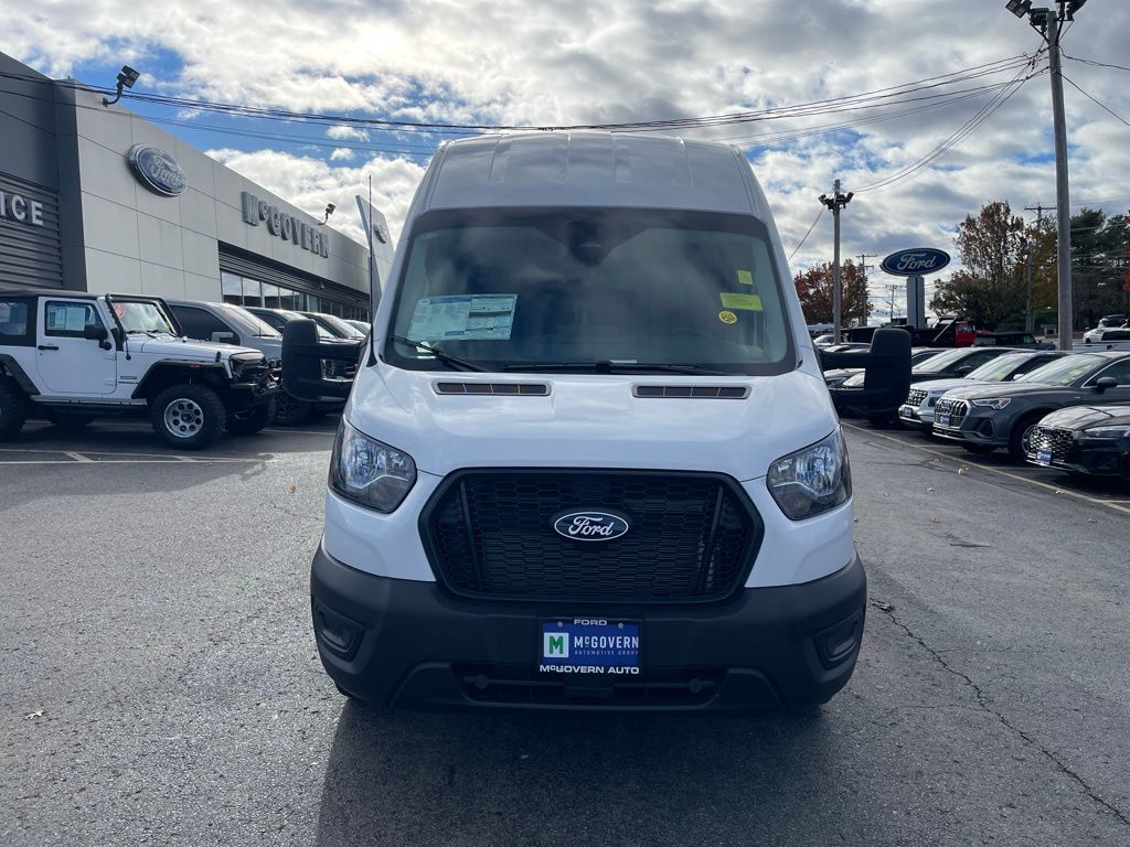 2026 Ford Transit Base Image 2 of 18