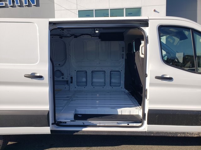 2026 Ford Transit Base Image 11 of 31