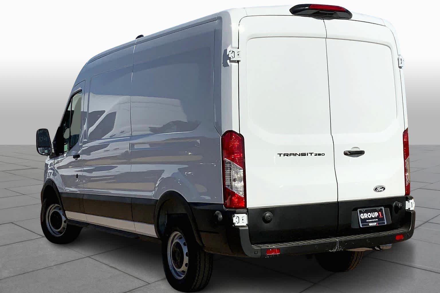 2026 Ford Transit Base Image 5 of 20