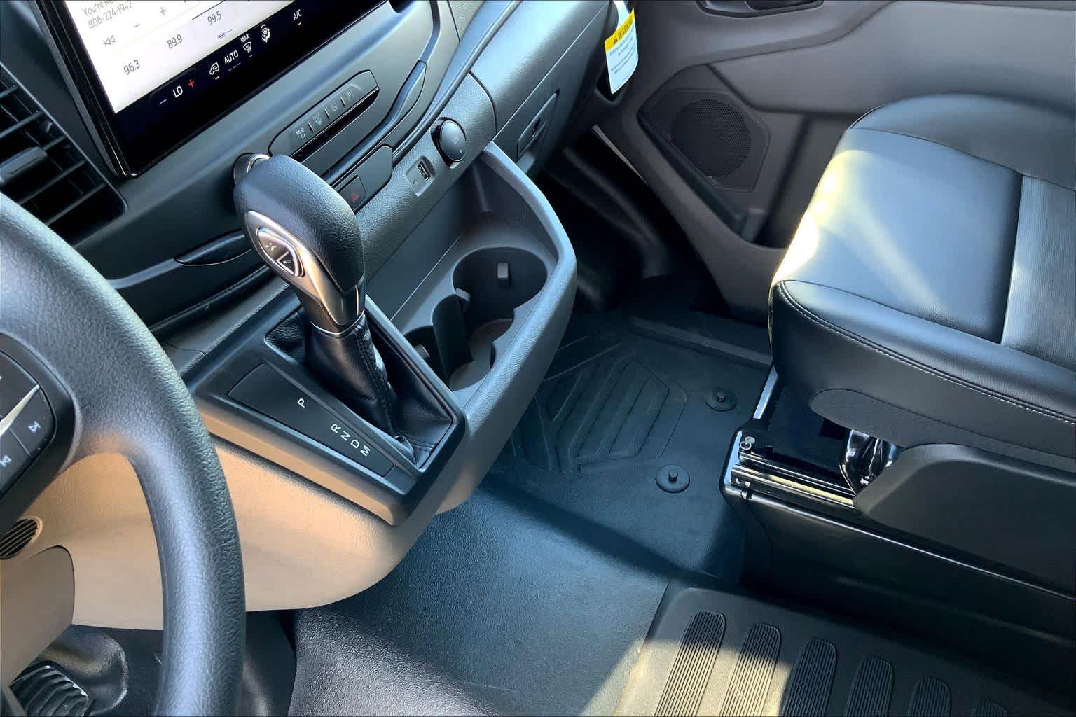 2026 Ford Transit Base Image 14 of 20