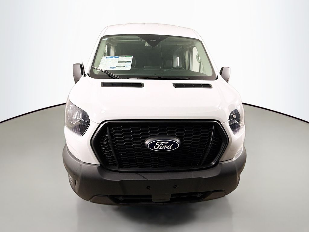 2026 Ford Transit Base Image 2 of 29